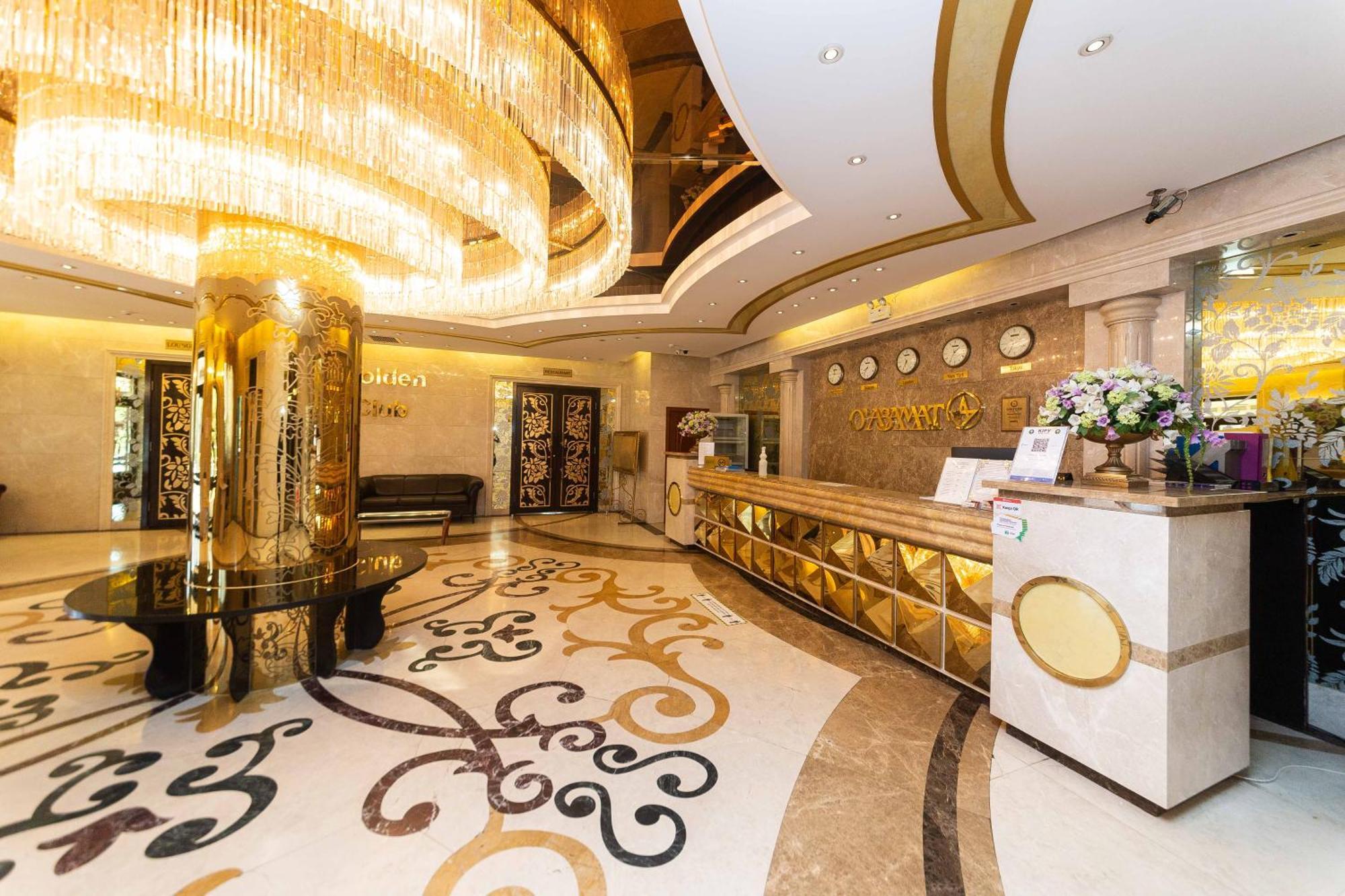 O Azamat Hotell Astana Eksteriør bilde