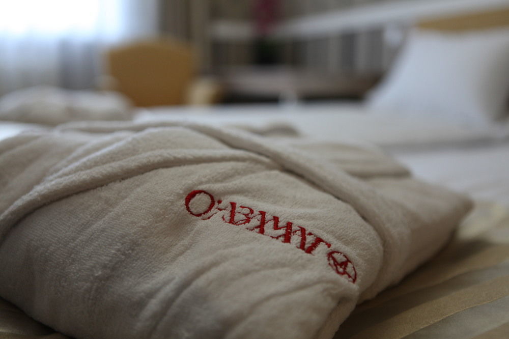 O Azamat Hotell Astana Eksteriør bilde